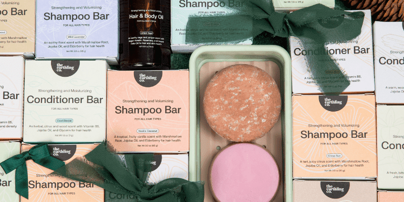 Your Guide to Conscious Gifting: How to Give Thoughtfully This Holiday Season